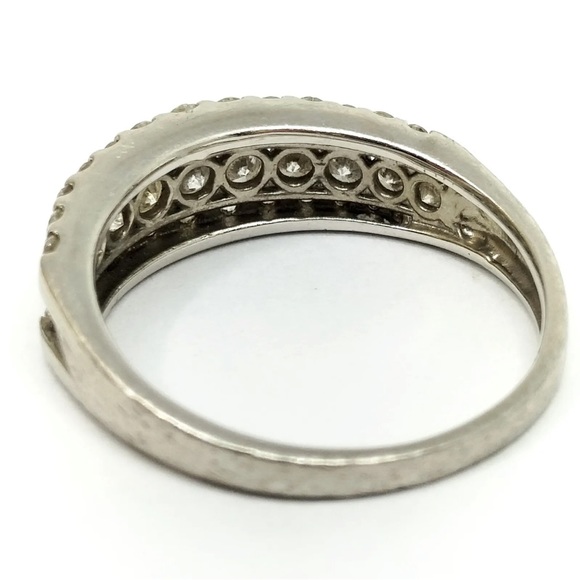 Platinum 1 carat diamond ring size 7.25 - Picture 15 of 15